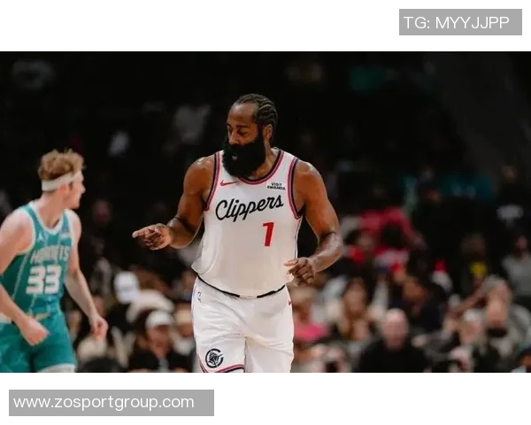 范弗里特谈防守策略:如何用box1限制巅峰哈登的发挥 范弗里特谈防守策略:如何用box1限制巅峰哈登的发挥