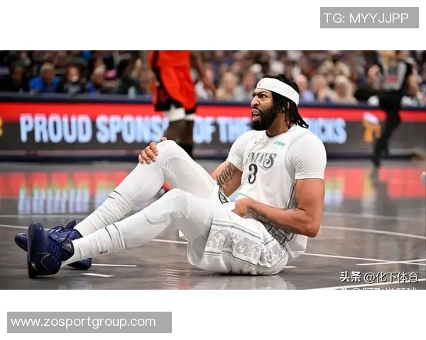 Lowe认为解雇哈里森未能根治问题交易浓眉或成解决之道 Lowe认为解雇哈里森未能根治问题交易浓眉或成解决之道