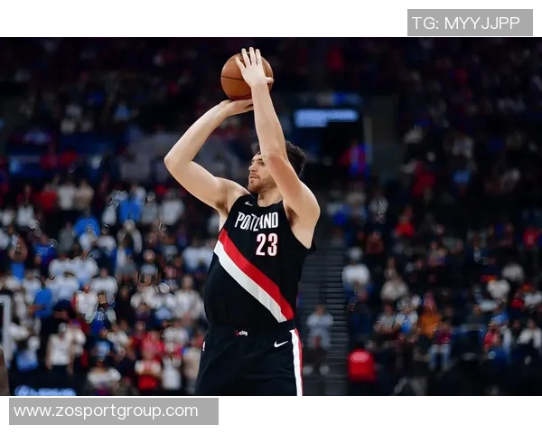 开拓者在半场战报中领先爵士21分阿夫迪亚贡献23分7篮板表现出色 开拓者在半场战报中领先爵士21分阿夫迪亚贡献23分7篮板表现出色